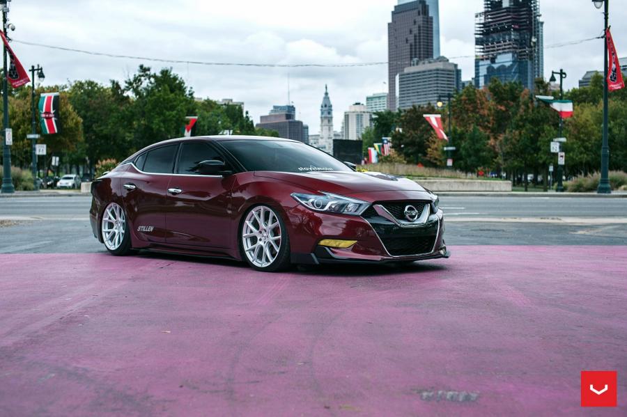  Nissan Maxima on Vossen Wheels (VFS6) 2016 года  (фото 28 из 29)